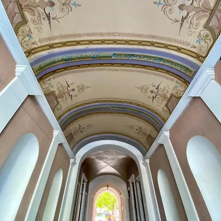 Hotel De Versal