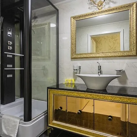De Versal Hotel Odessa