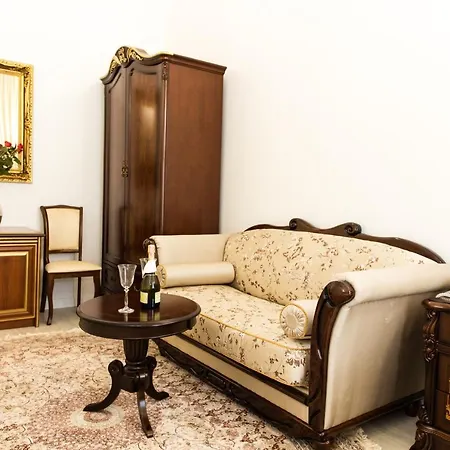 De Versal Hotel Odessa