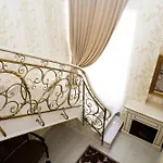 De Versal Odessa