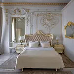 De Versal Hotel 3*