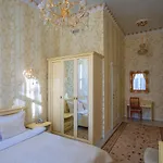 Hotel De Versal 3*
