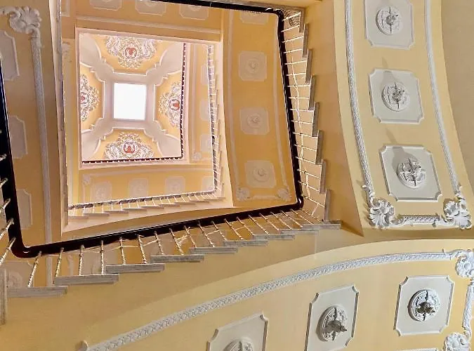 Hotel De Versal Odessa